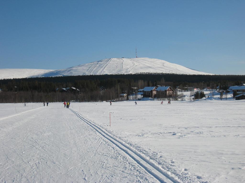 迷失小屋旅馆 Äkäslompolo 外观 照片